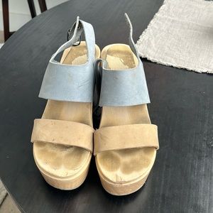 No. 6 used sandals